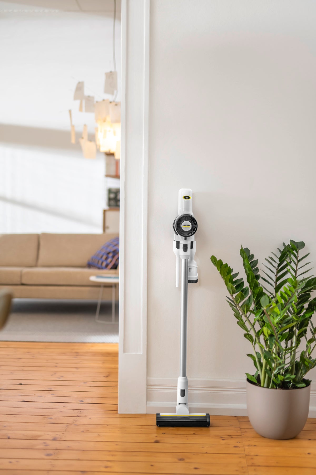 Аккумуляторный пылесос Karcher KVA 2