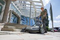 Подметальная машина Karcher KM 70/20 C Basis