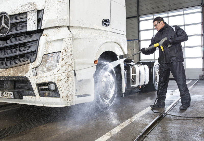 Yuqori bosimli tozalash vositasi HD 9/20-4 m